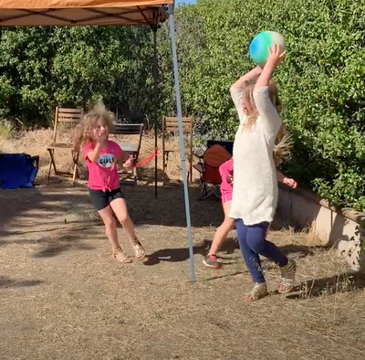 Ever wondered how to play Hula Hoop Ball?